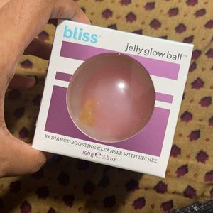 Bliss Jelly Ball Cleanser